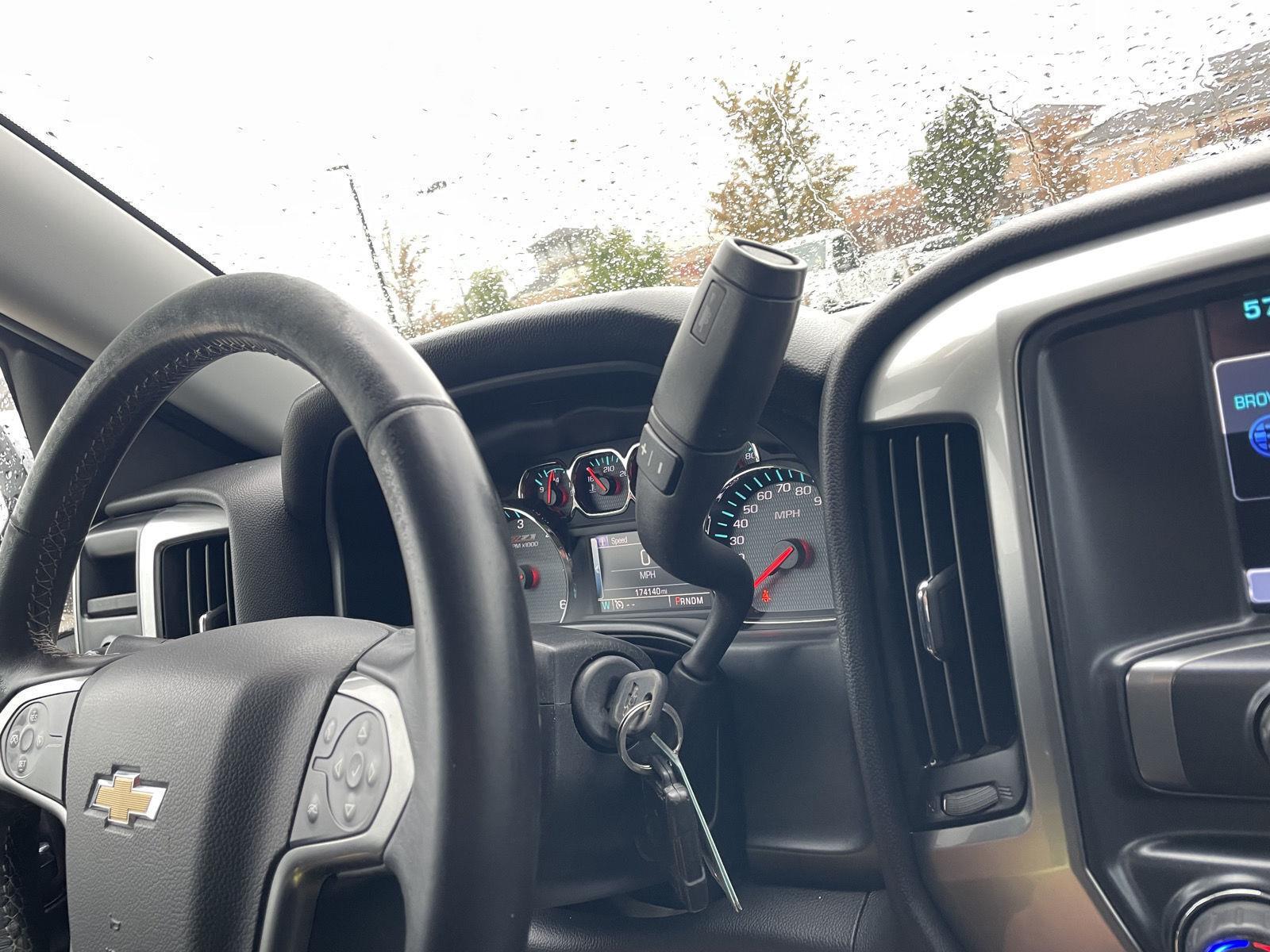 Vehicle photo 28