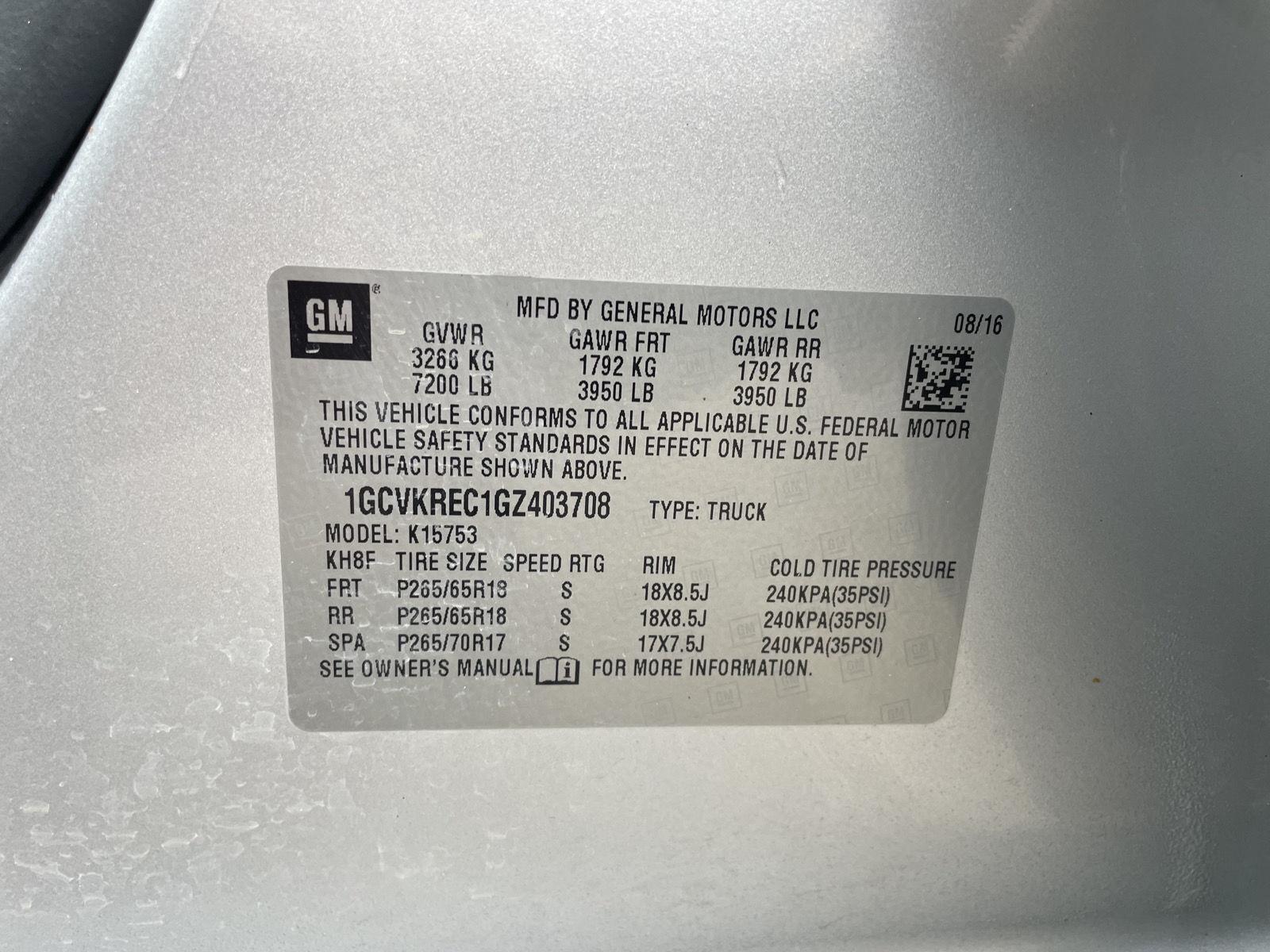 Vehicle photo 30