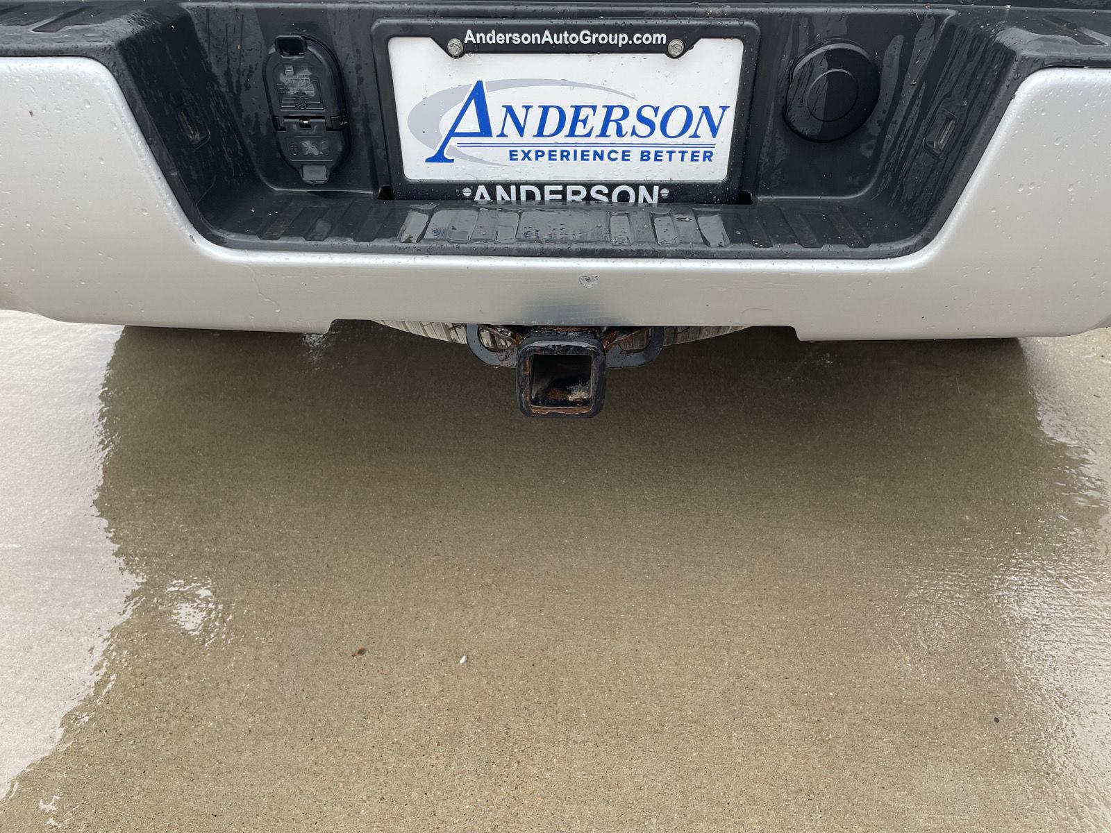 Vehicle photo 34