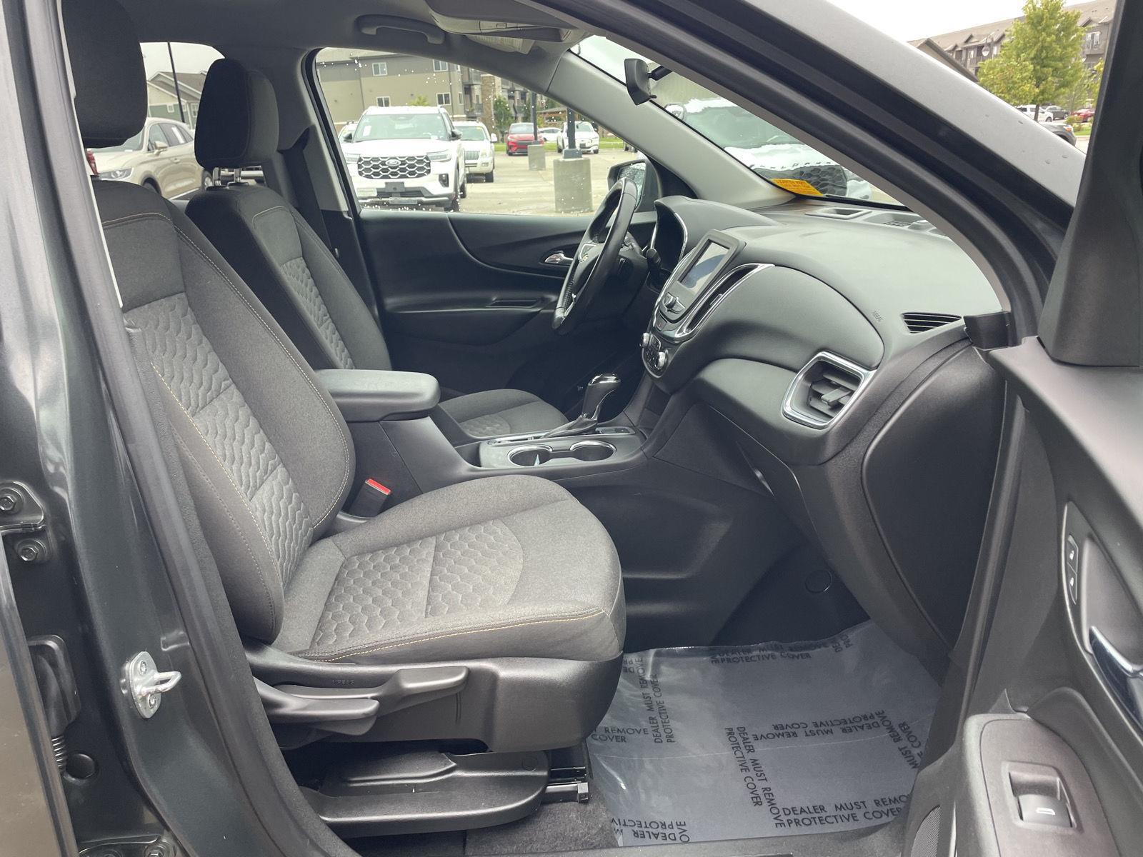 Vehicle photo 18