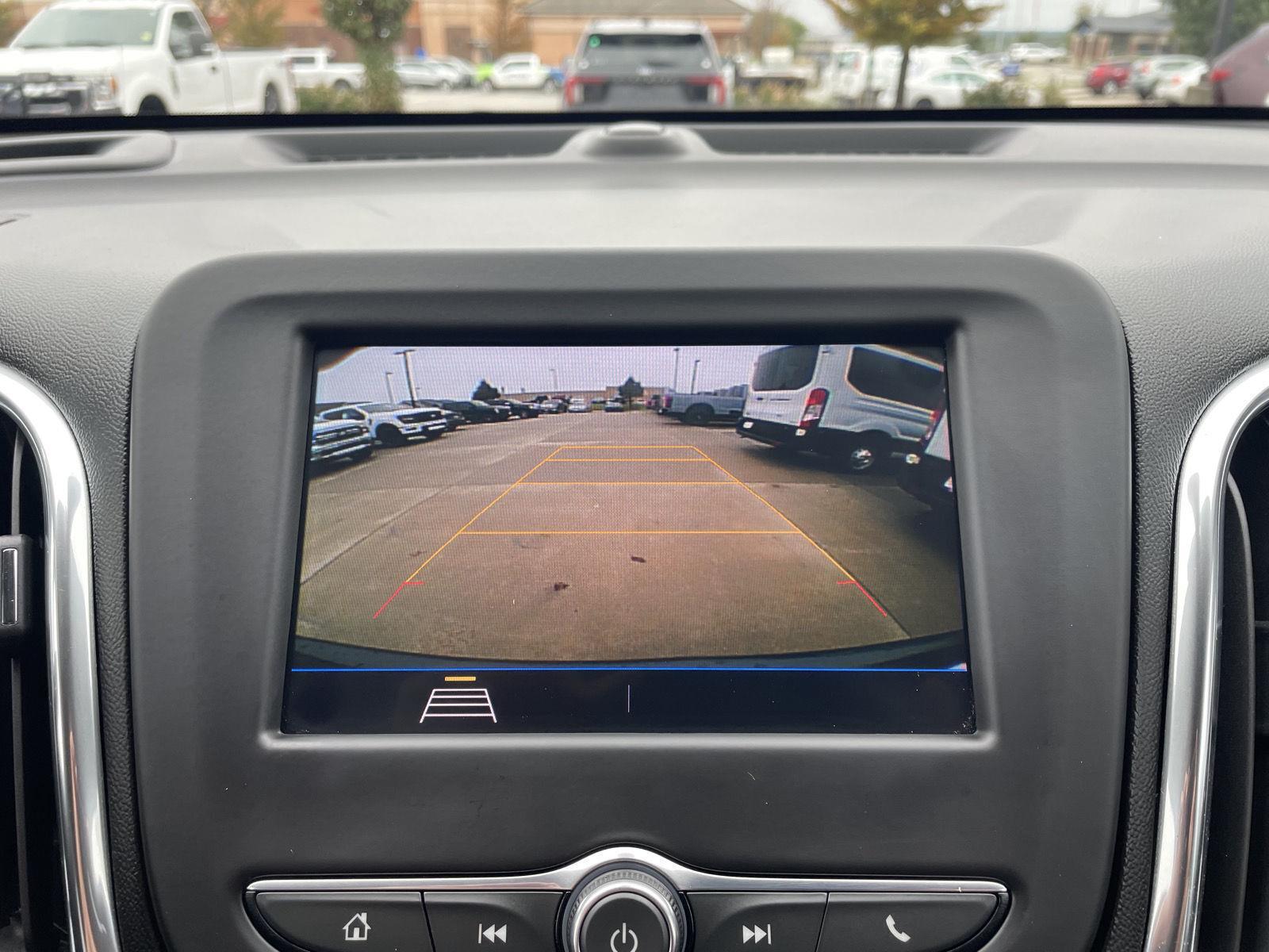 Vehicle photo 22