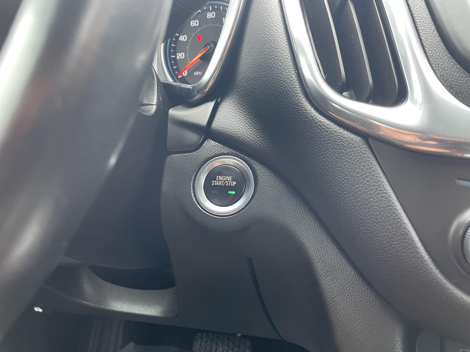 Vehicle photo 24