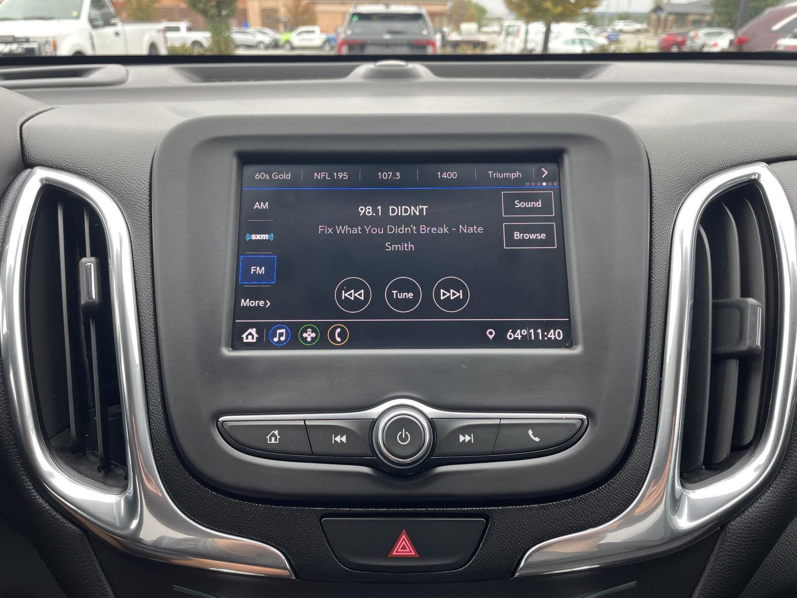Vehicle photo 24