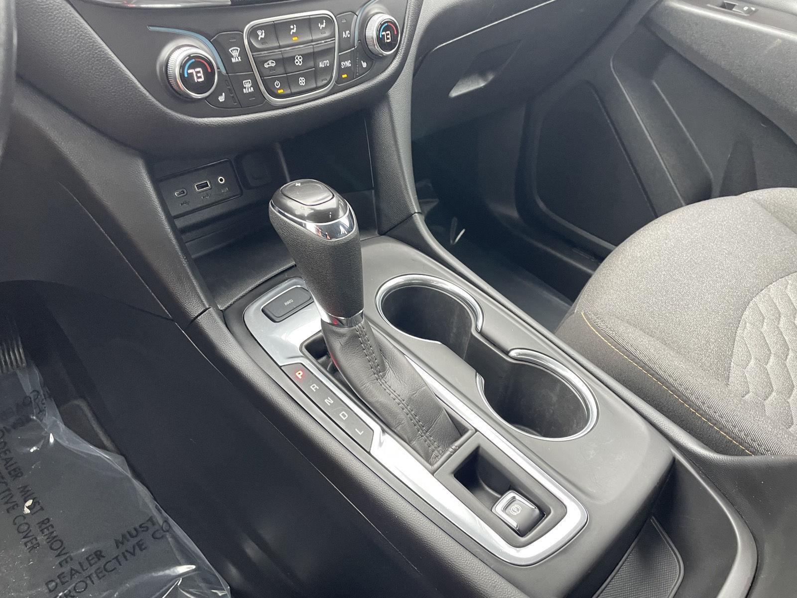 Vehicle photo 29