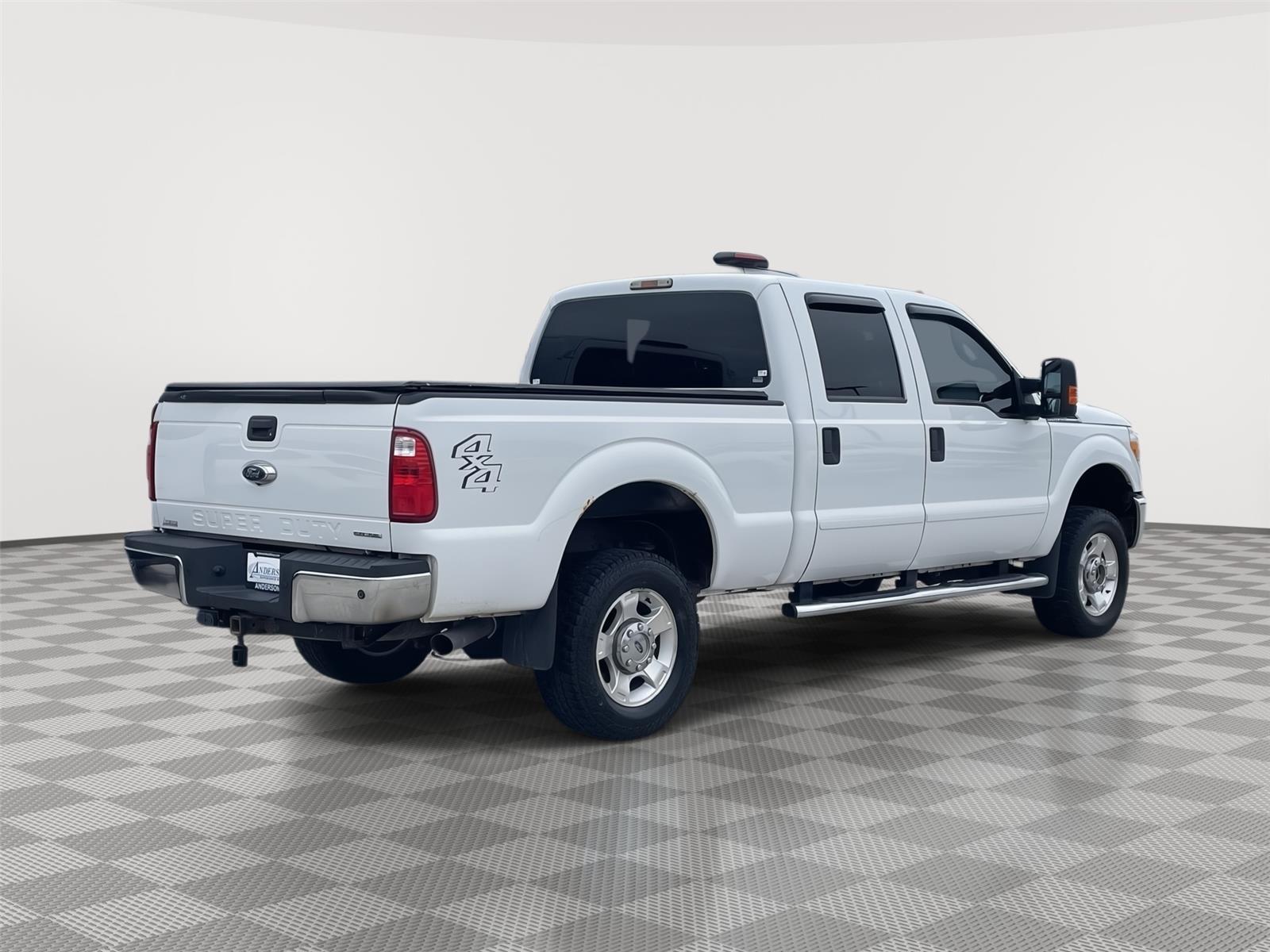 Vehicle photo 7