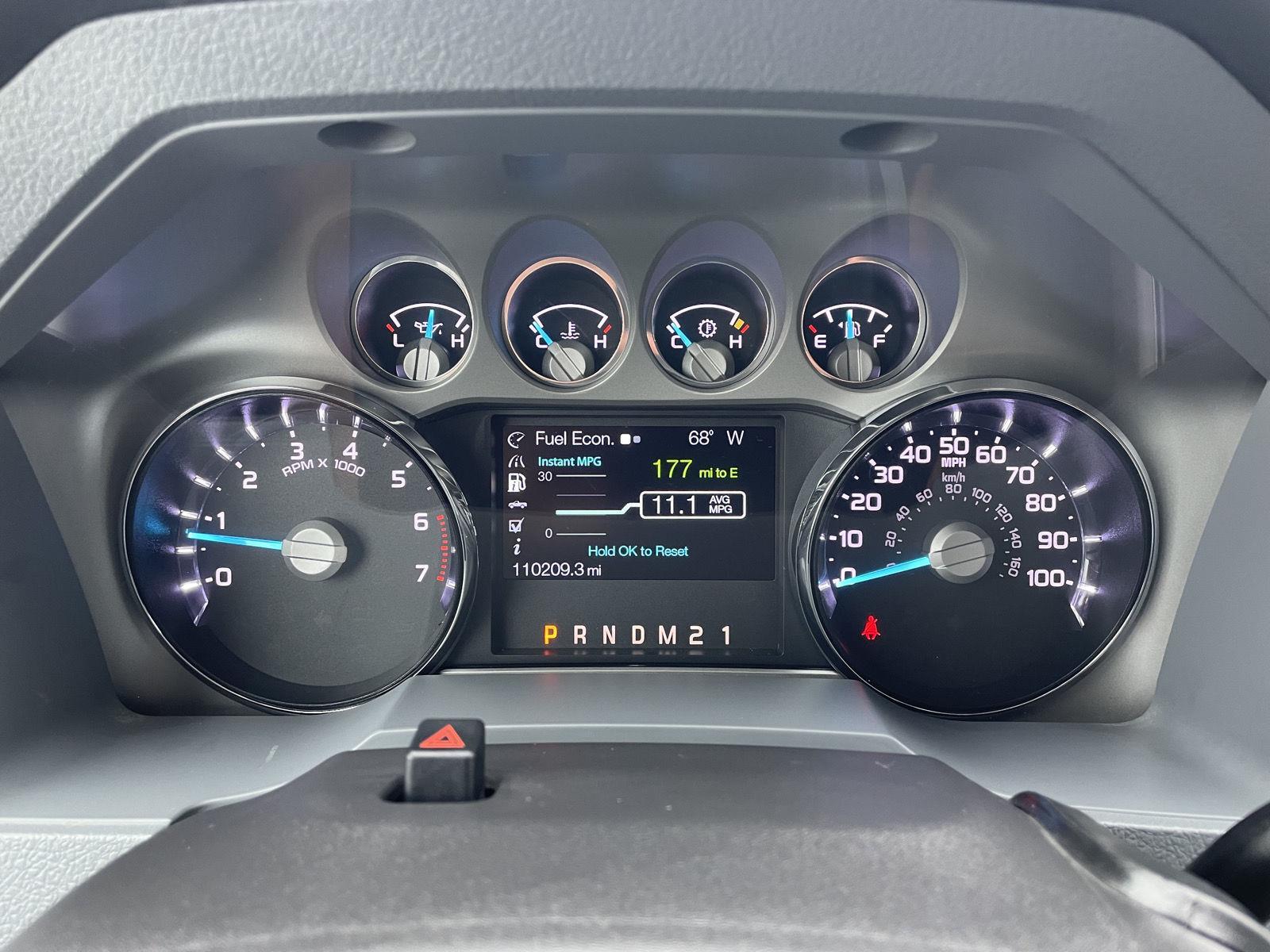 Vehicle photo 14