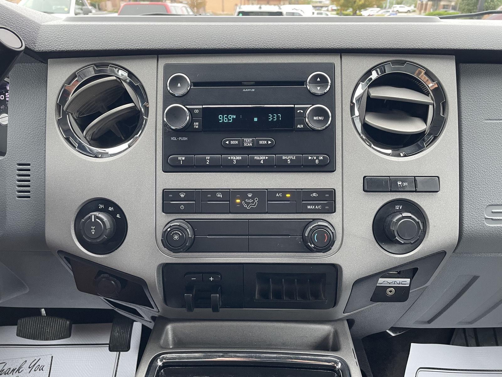 Vehicle photo 21