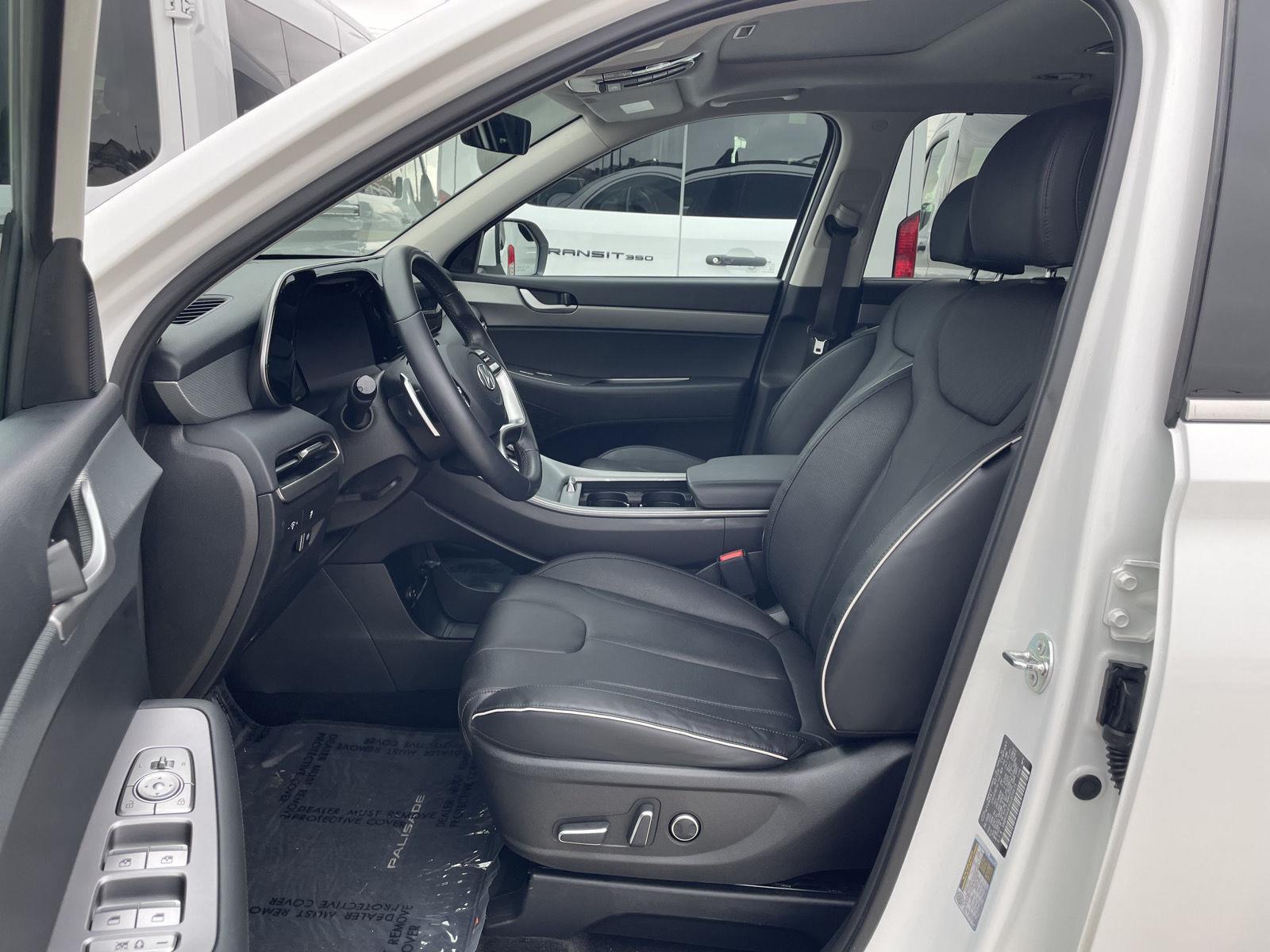 Vehicle photo 17