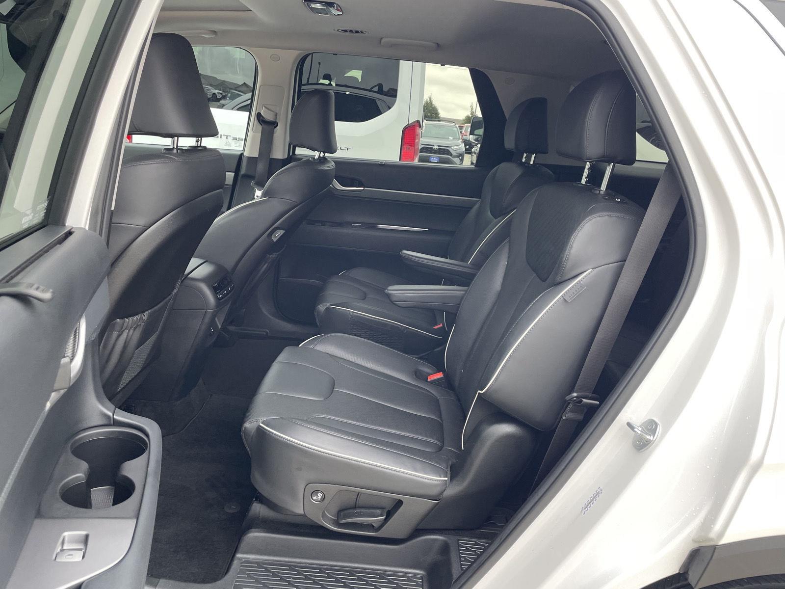 Vehicle photo 20