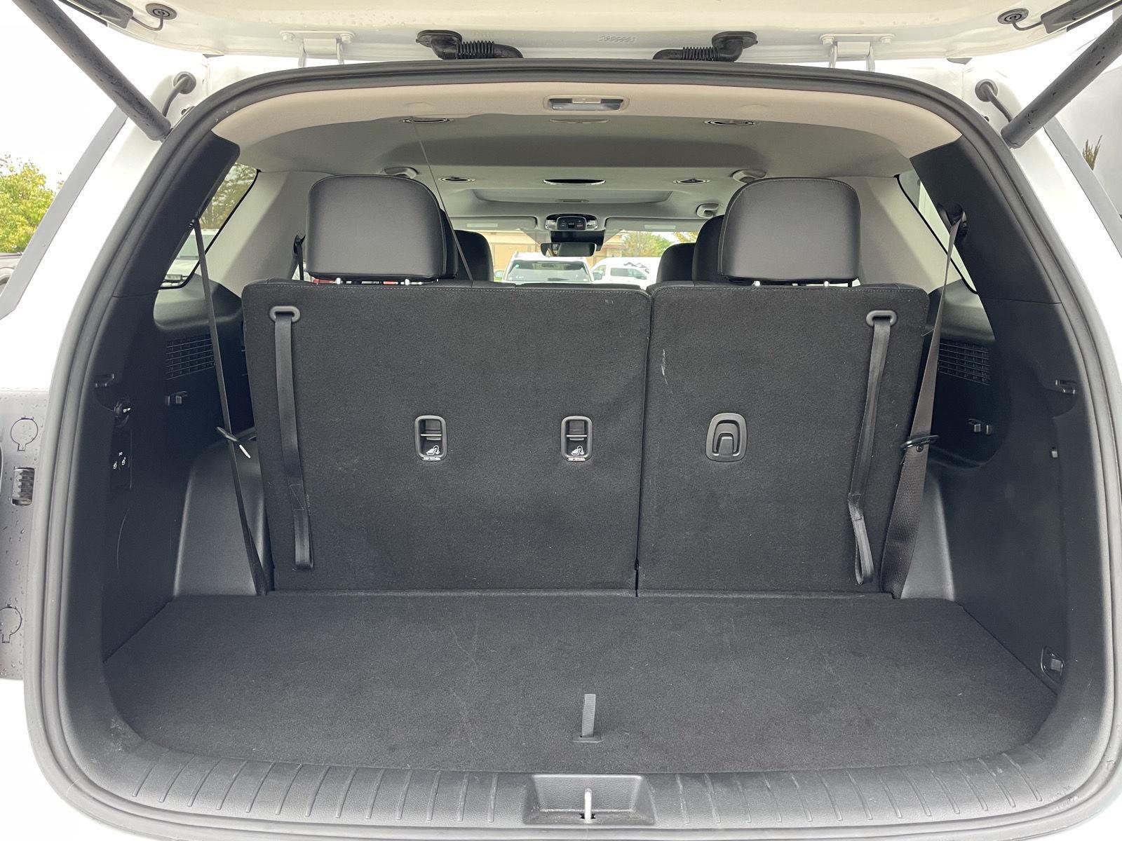 Vehicle photo 36