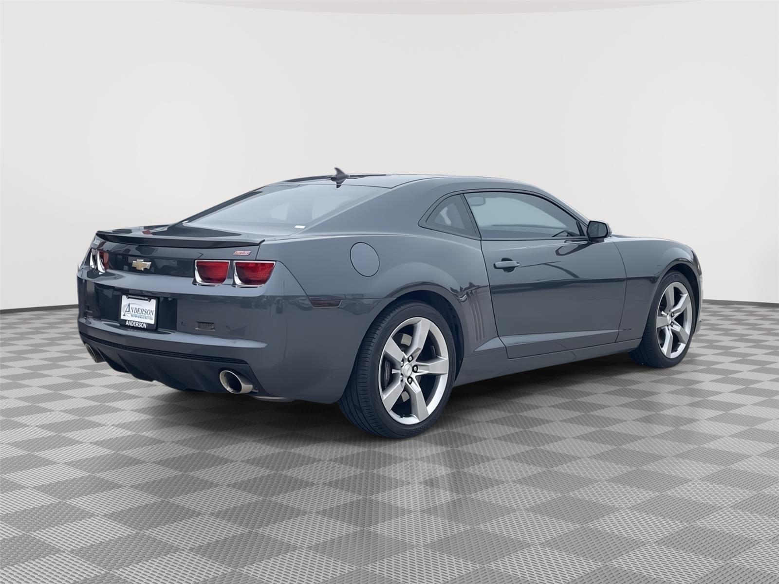 Vehicle photo 7