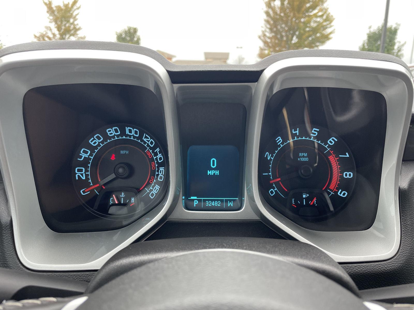 Vehicle photo 15