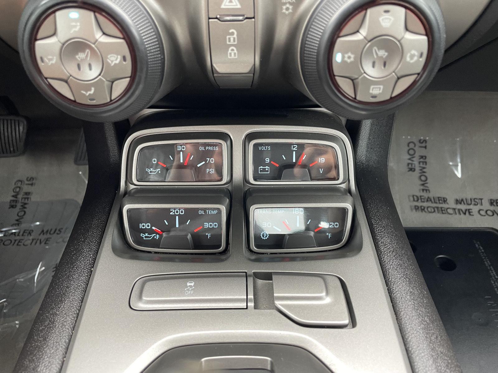 Vehicle photo 25