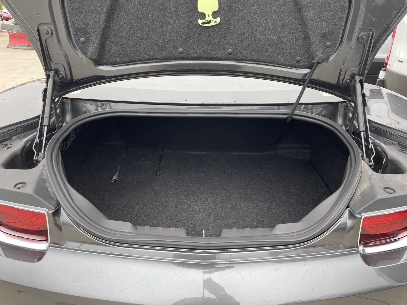 Vehicle photo 31
