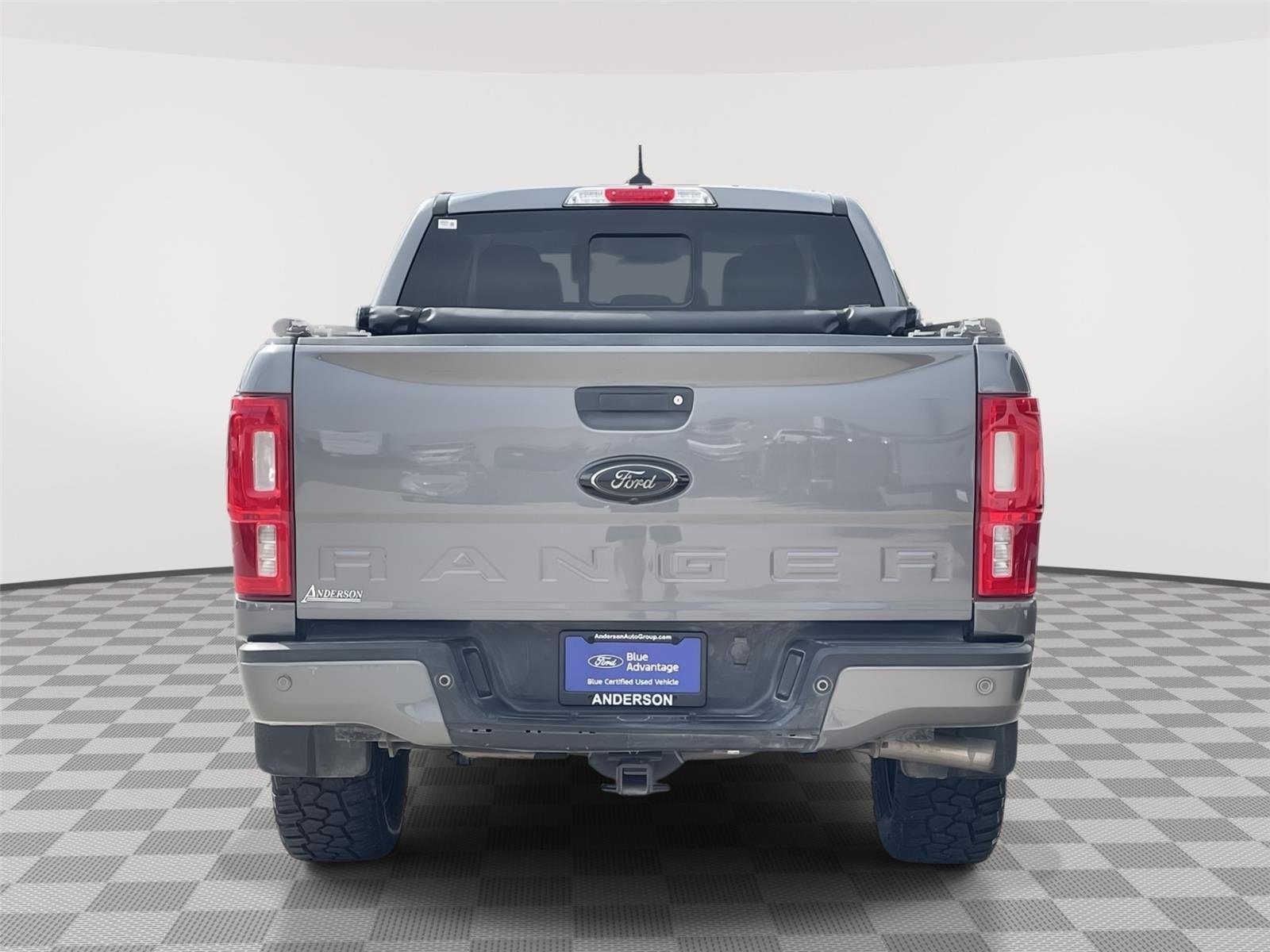 Vehicle photo 8