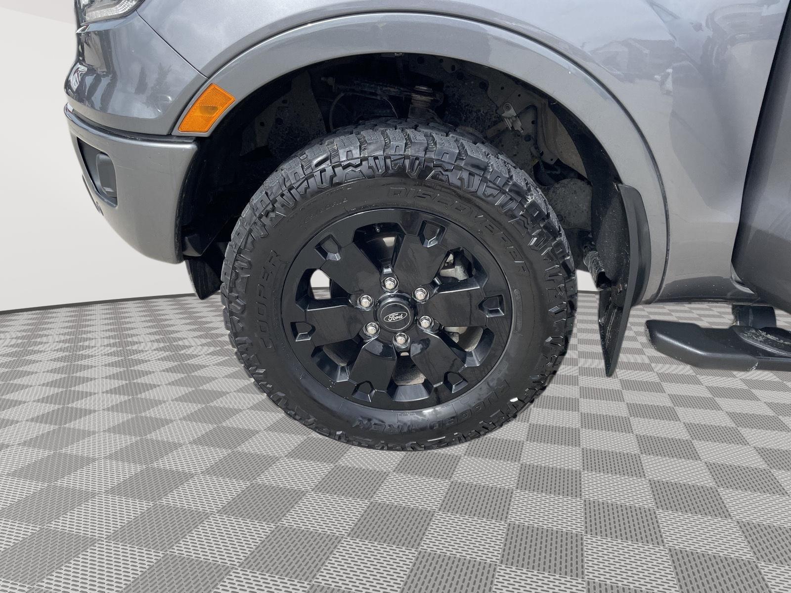 Vehicle photo 10