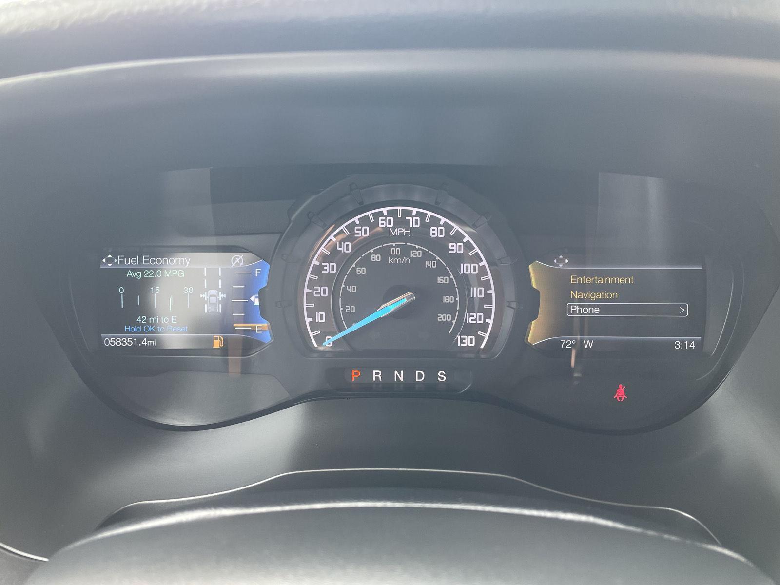 Vehicle photo 15