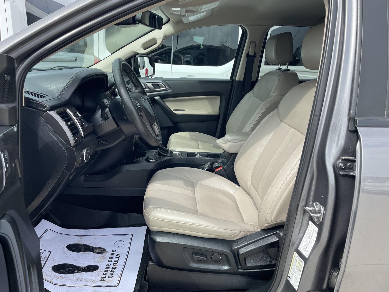 Vehicle photo 17
