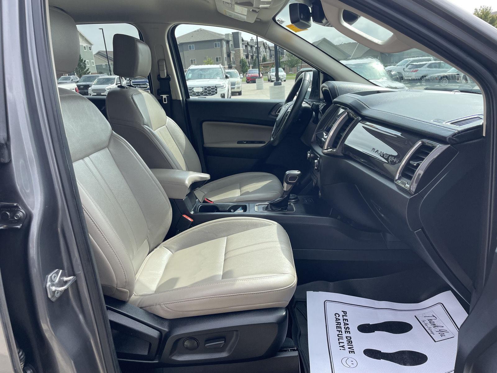 Vehicle photo 19