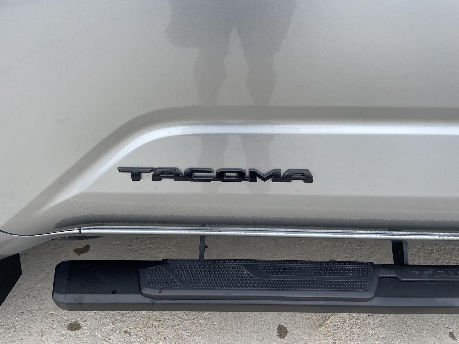 Vehicle photo 37