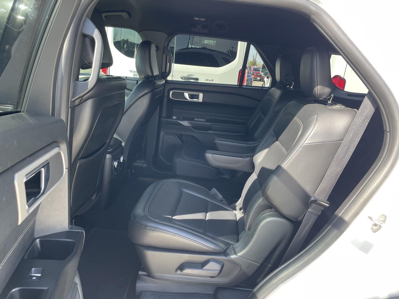 Vehicle photo 20