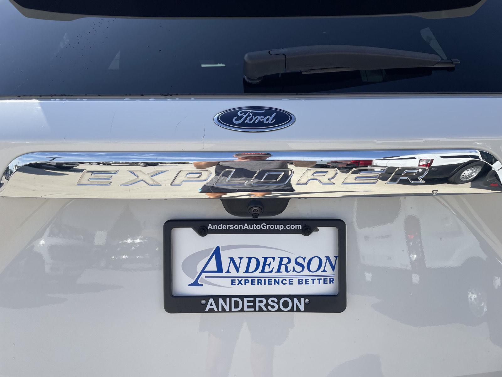 Vehicle photo 36