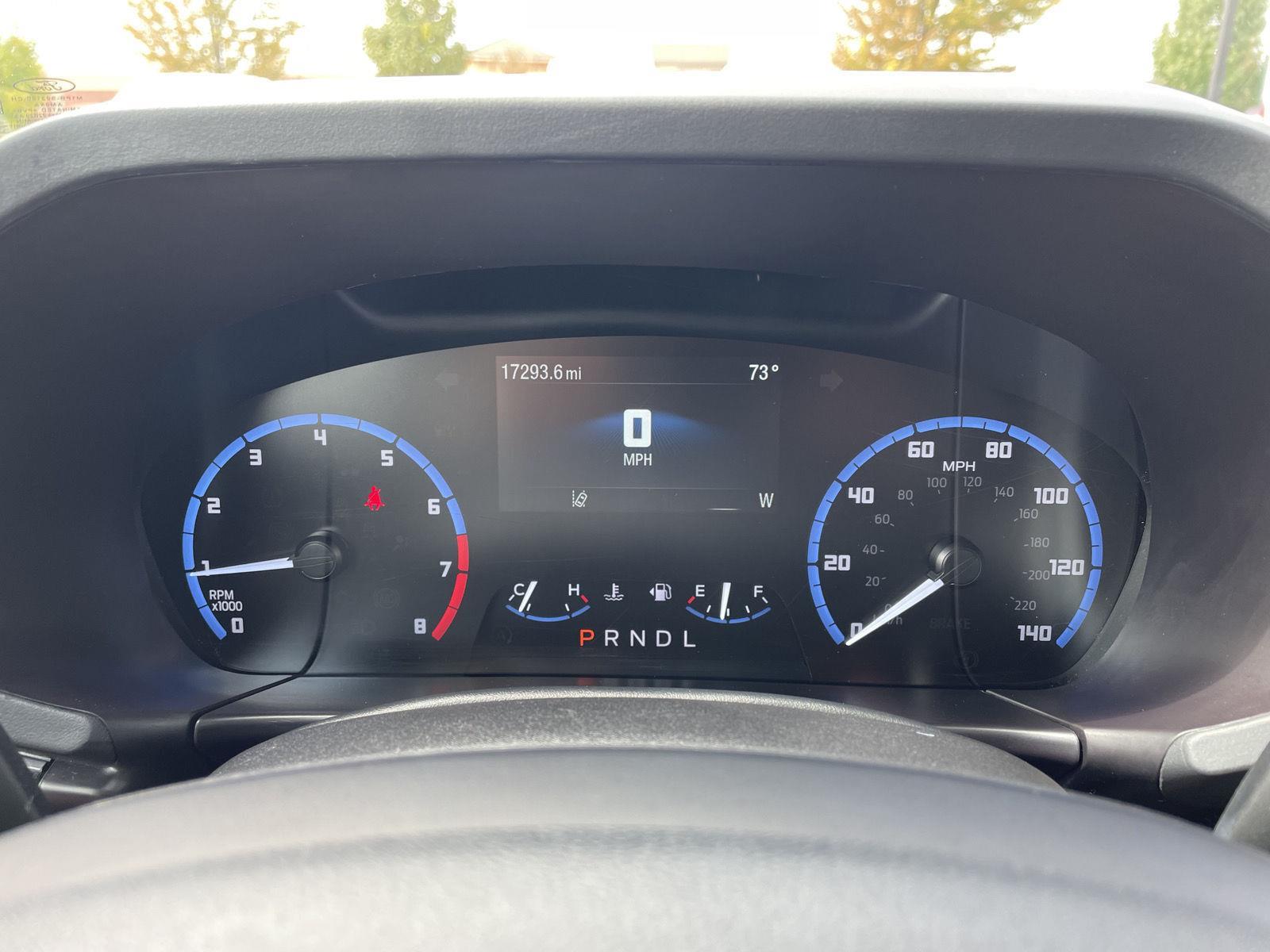 Vehicle photo 15