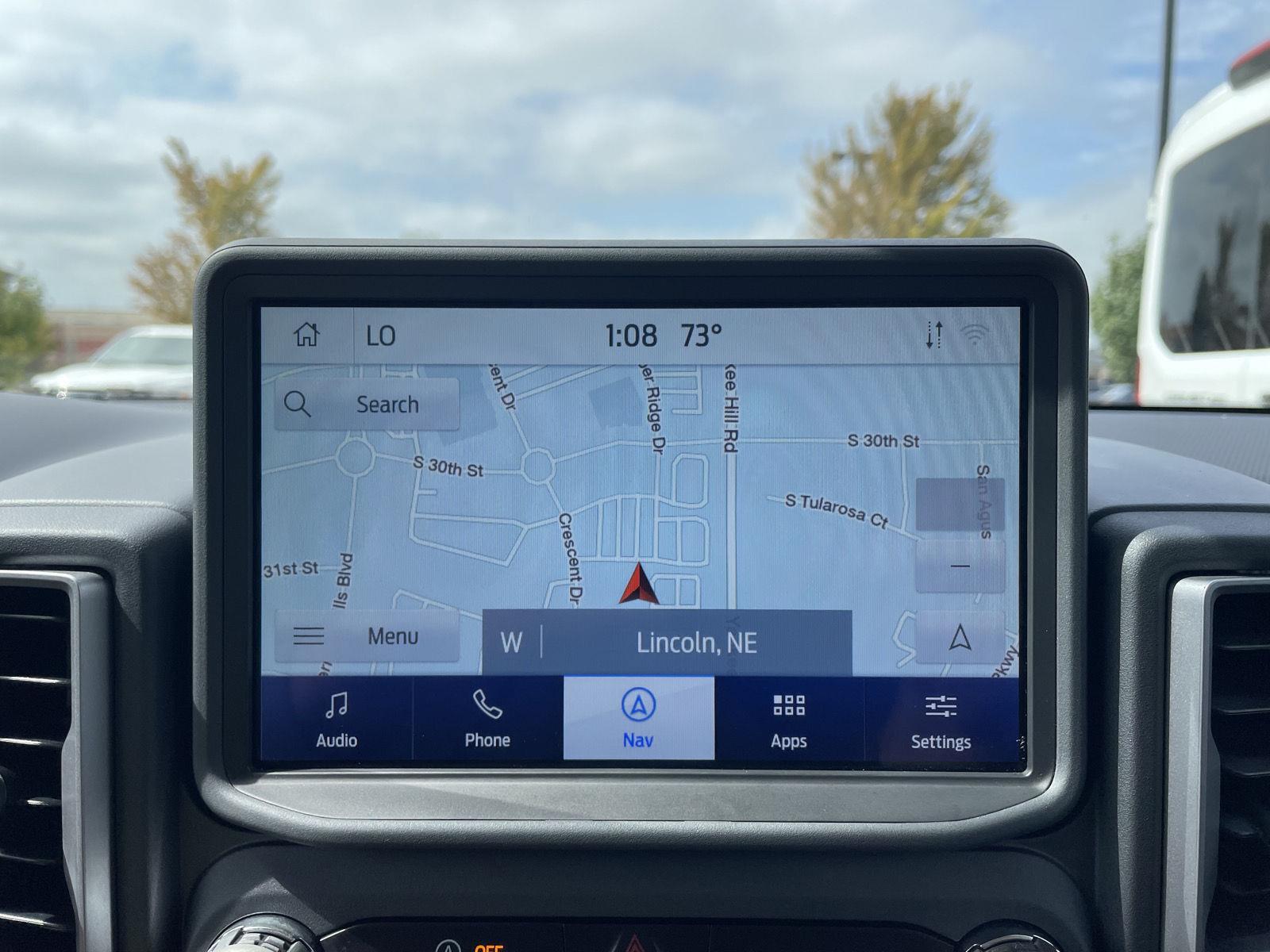 Vehicle photo 24
