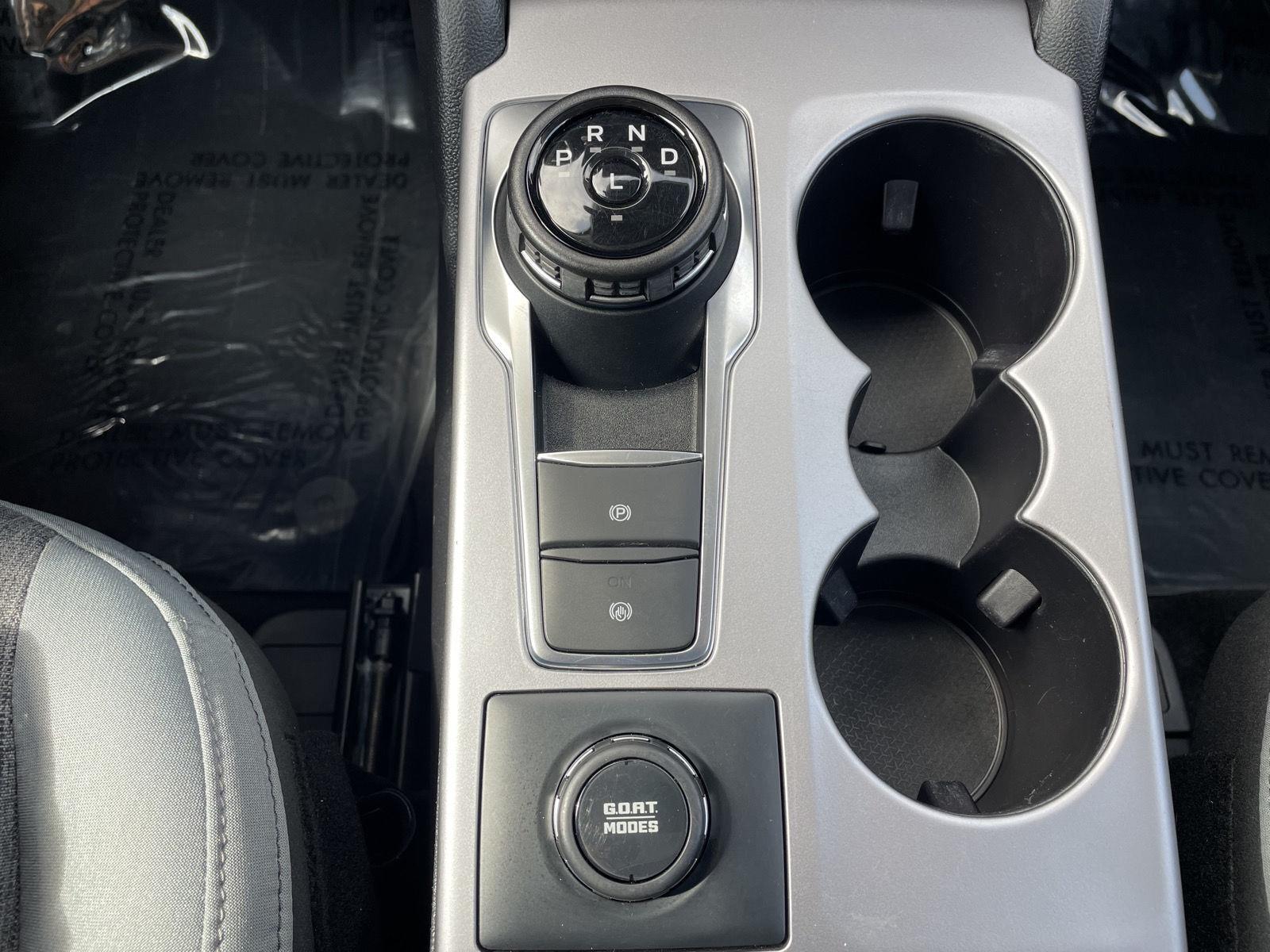 Vehicle photo 31
