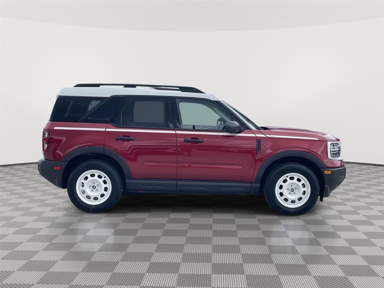 Vehicle photo 6