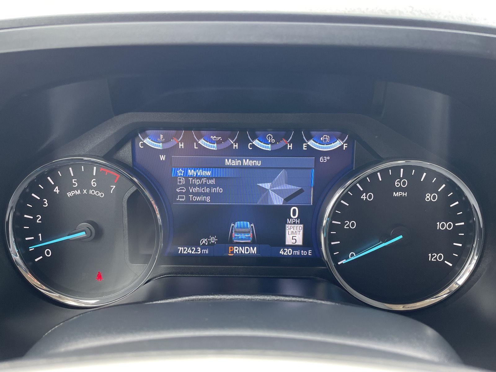 Vehicle photo 15
