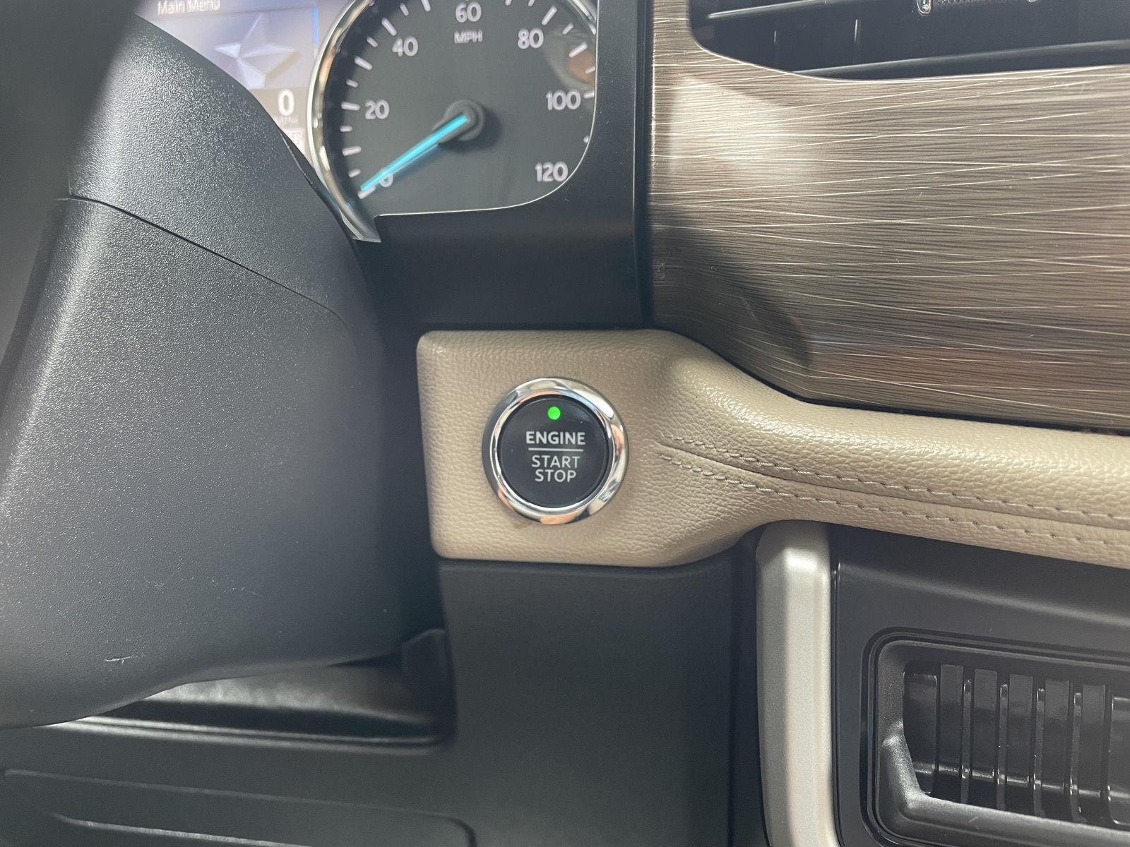 Vehicle photo 28