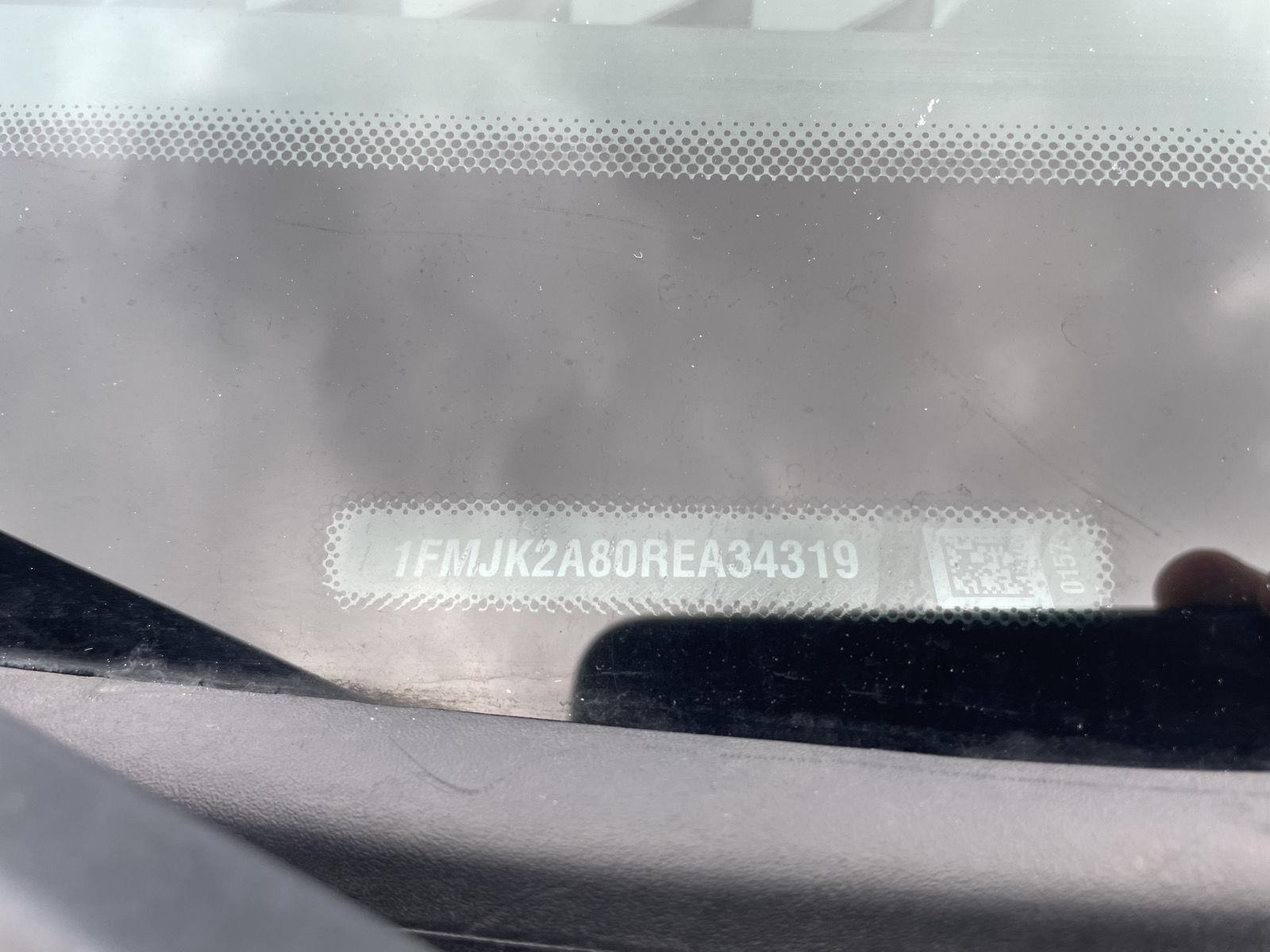 Vehicle photo 37