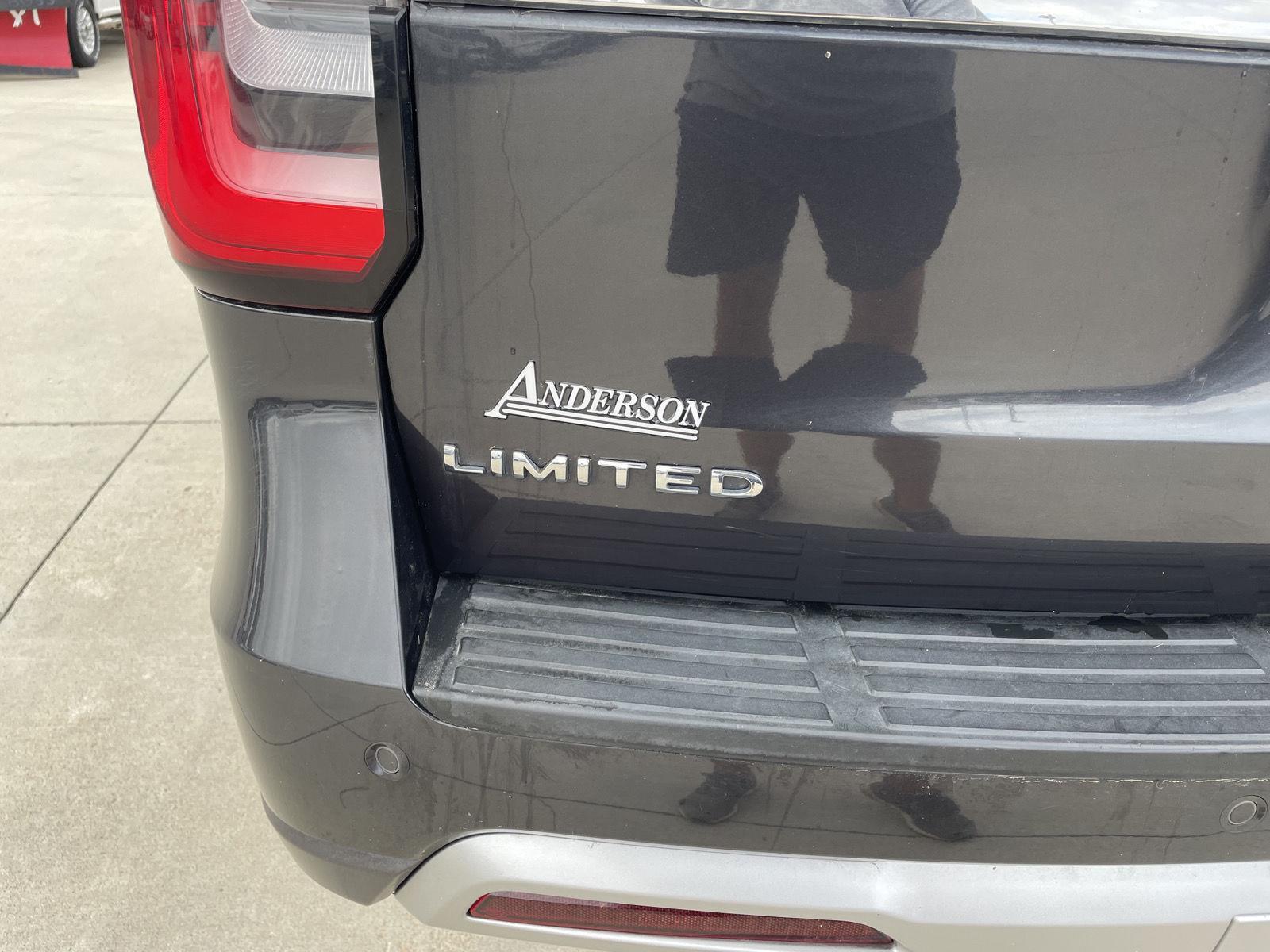 Vehicle photo 45