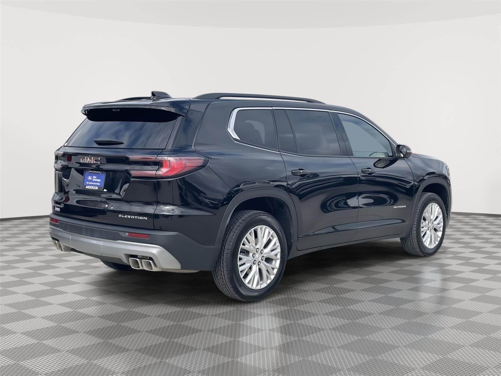 Vehicle photo 7