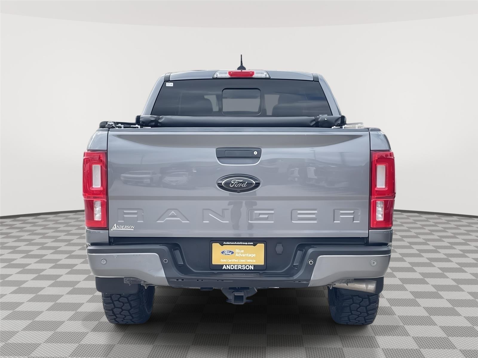 Vehicle photo 8