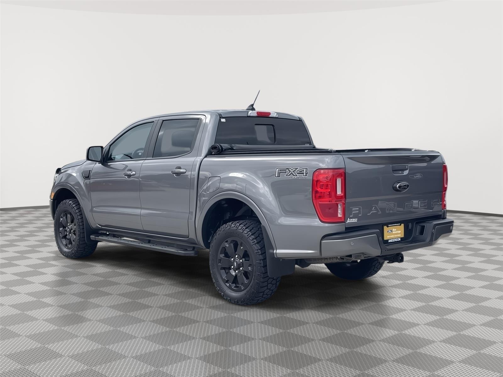 Vehicle photo 9