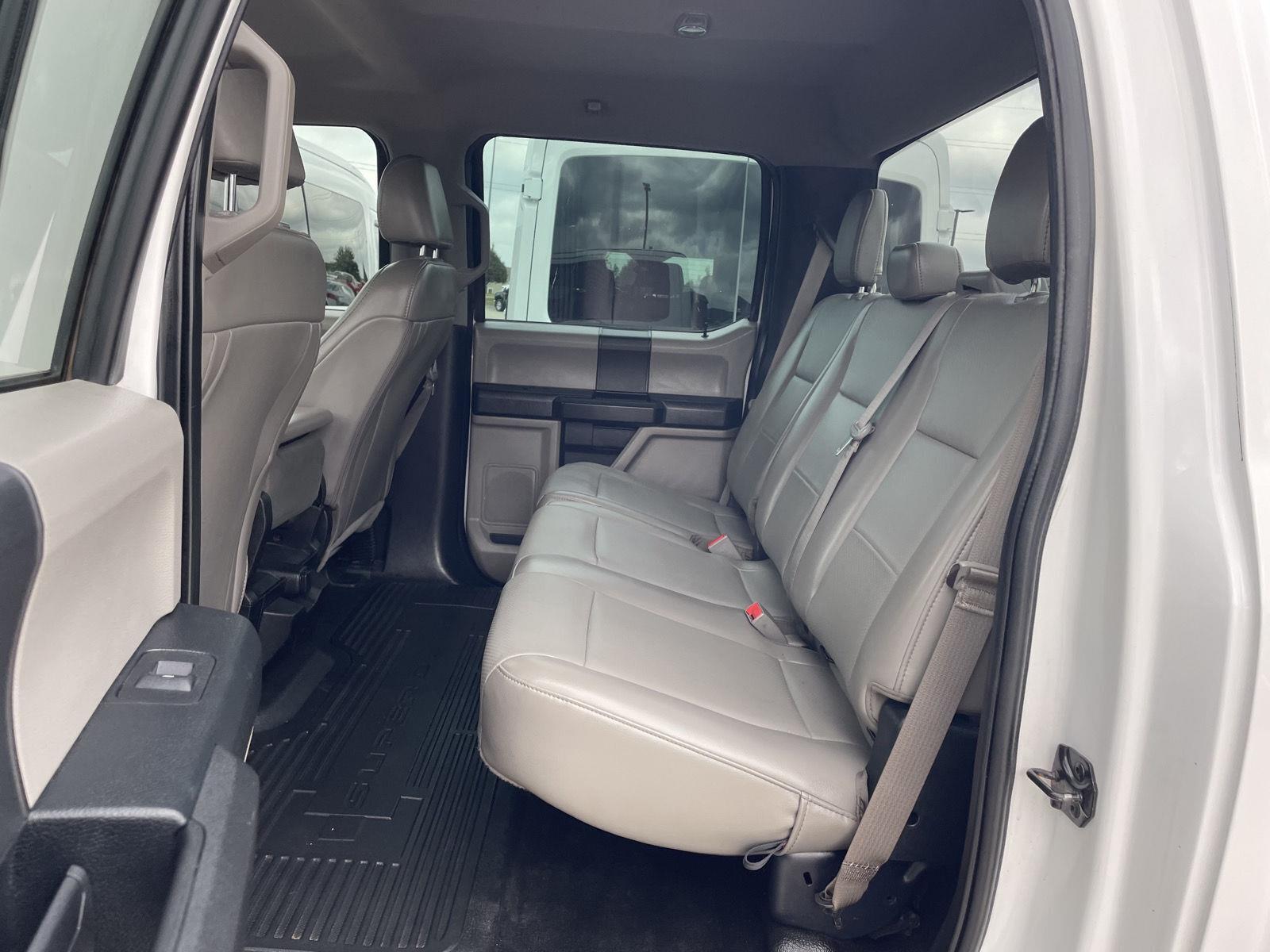 Vehicle photo 20