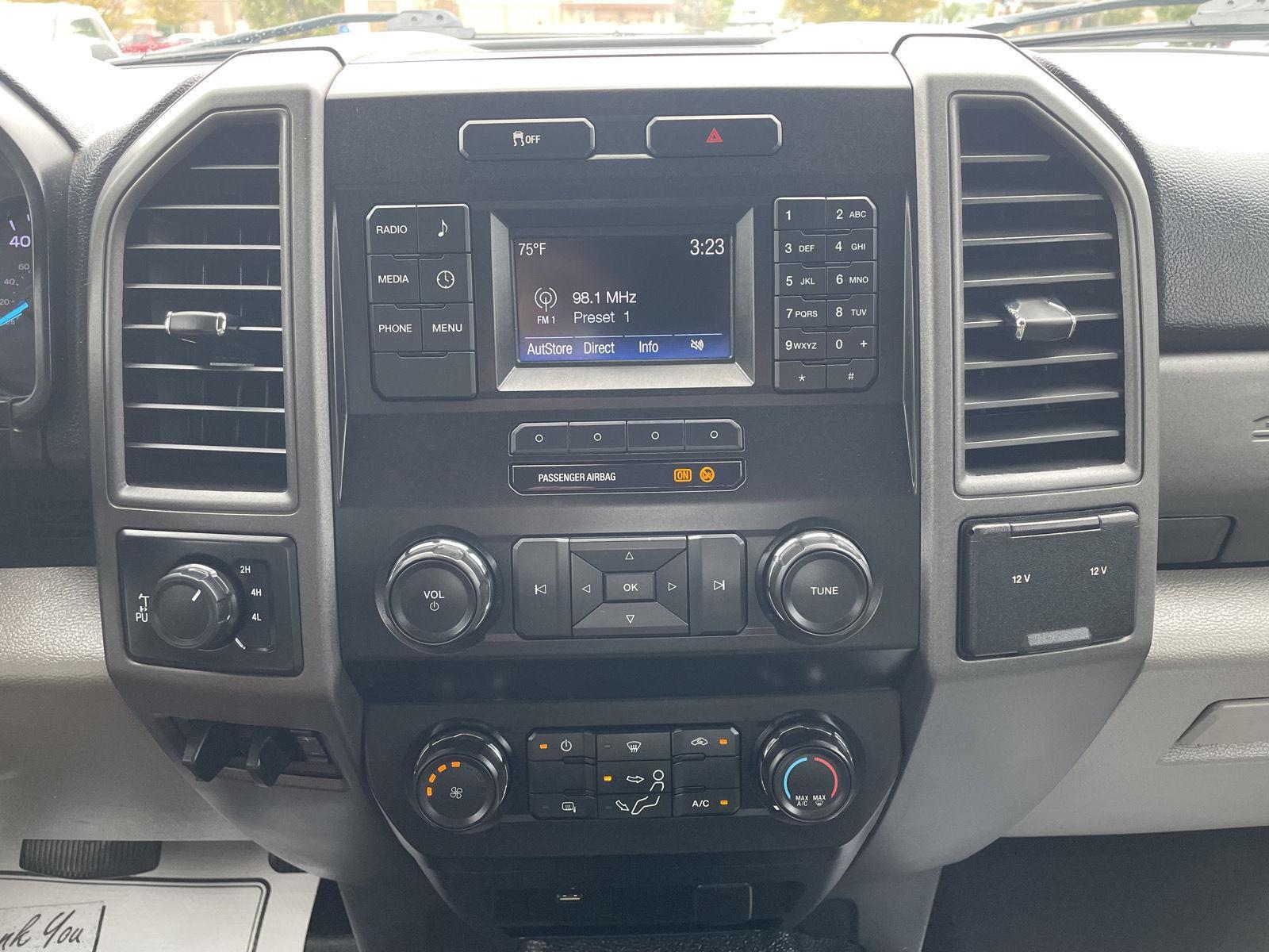 Vehicle photo 22