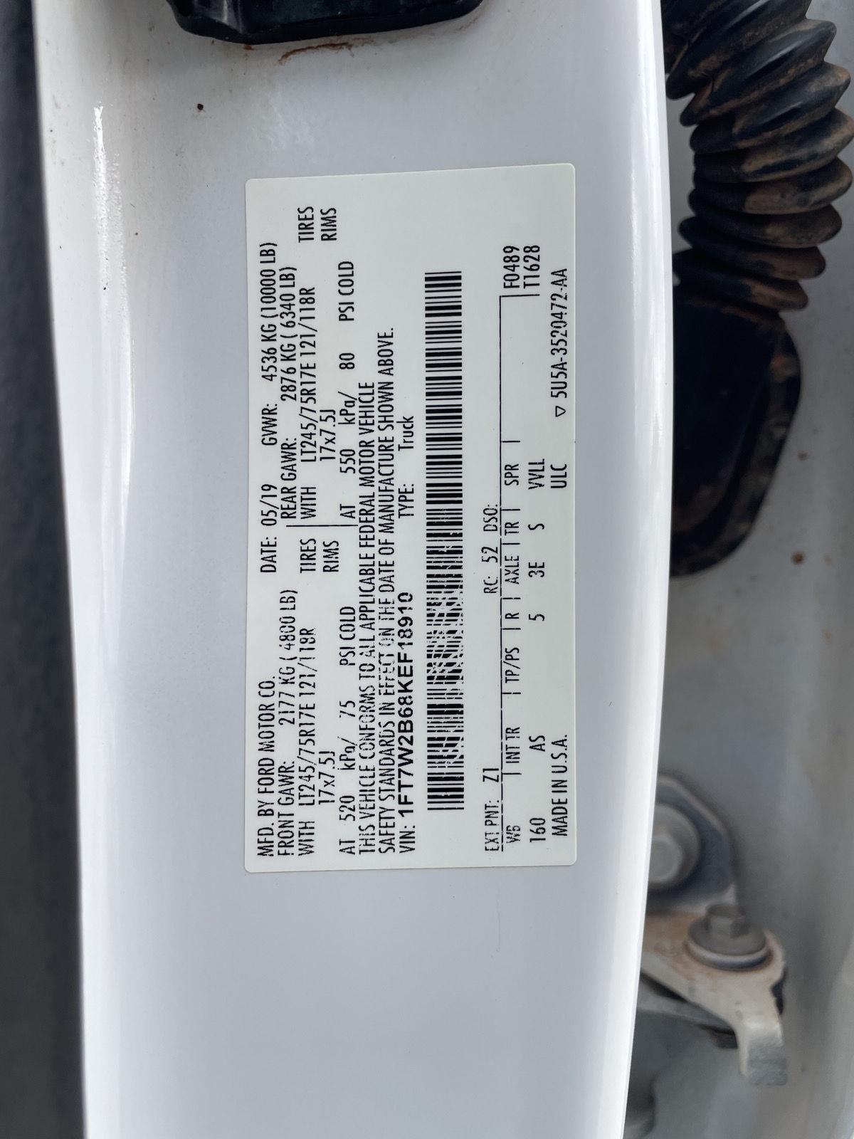Vehicle photo 32
