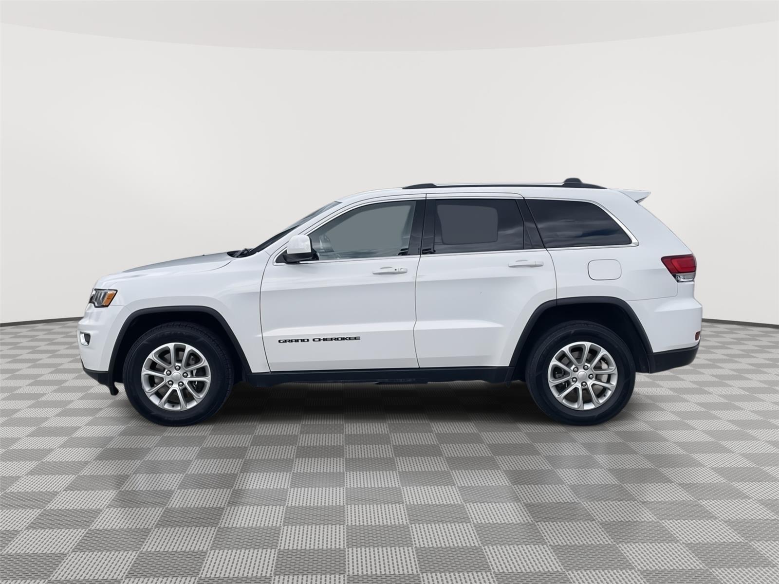 Vehicle photo 2