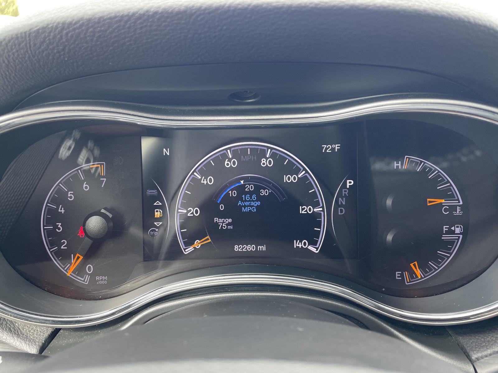 Vehicle photo 15