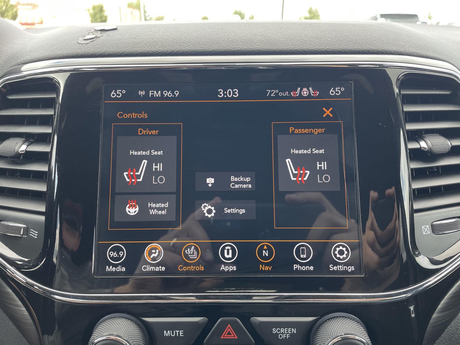 Vehicle photo 27
