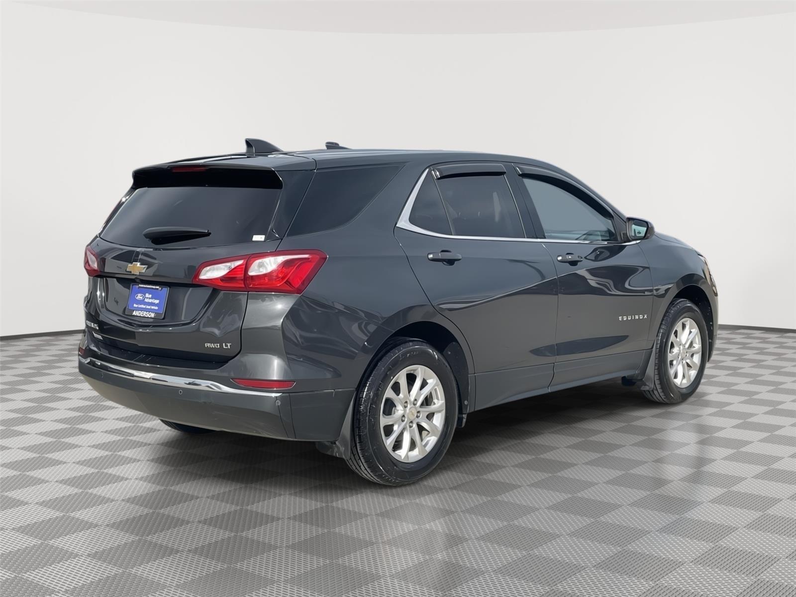 Vehicle photo 7