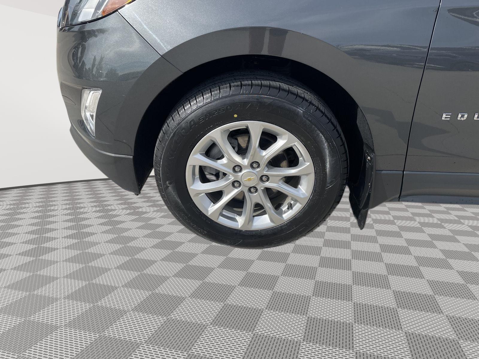Vehicle photo 10