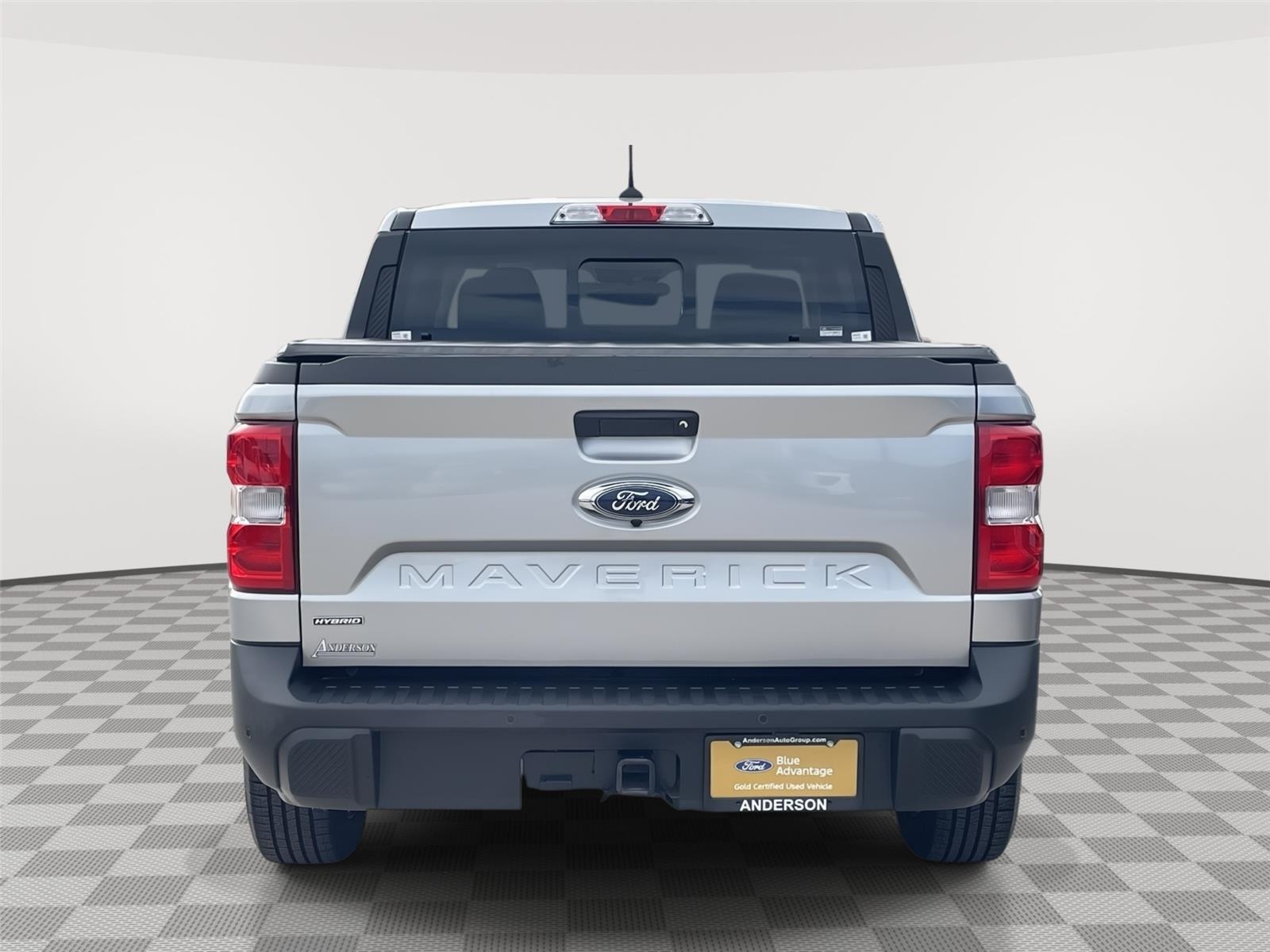 Vehicle photo 8