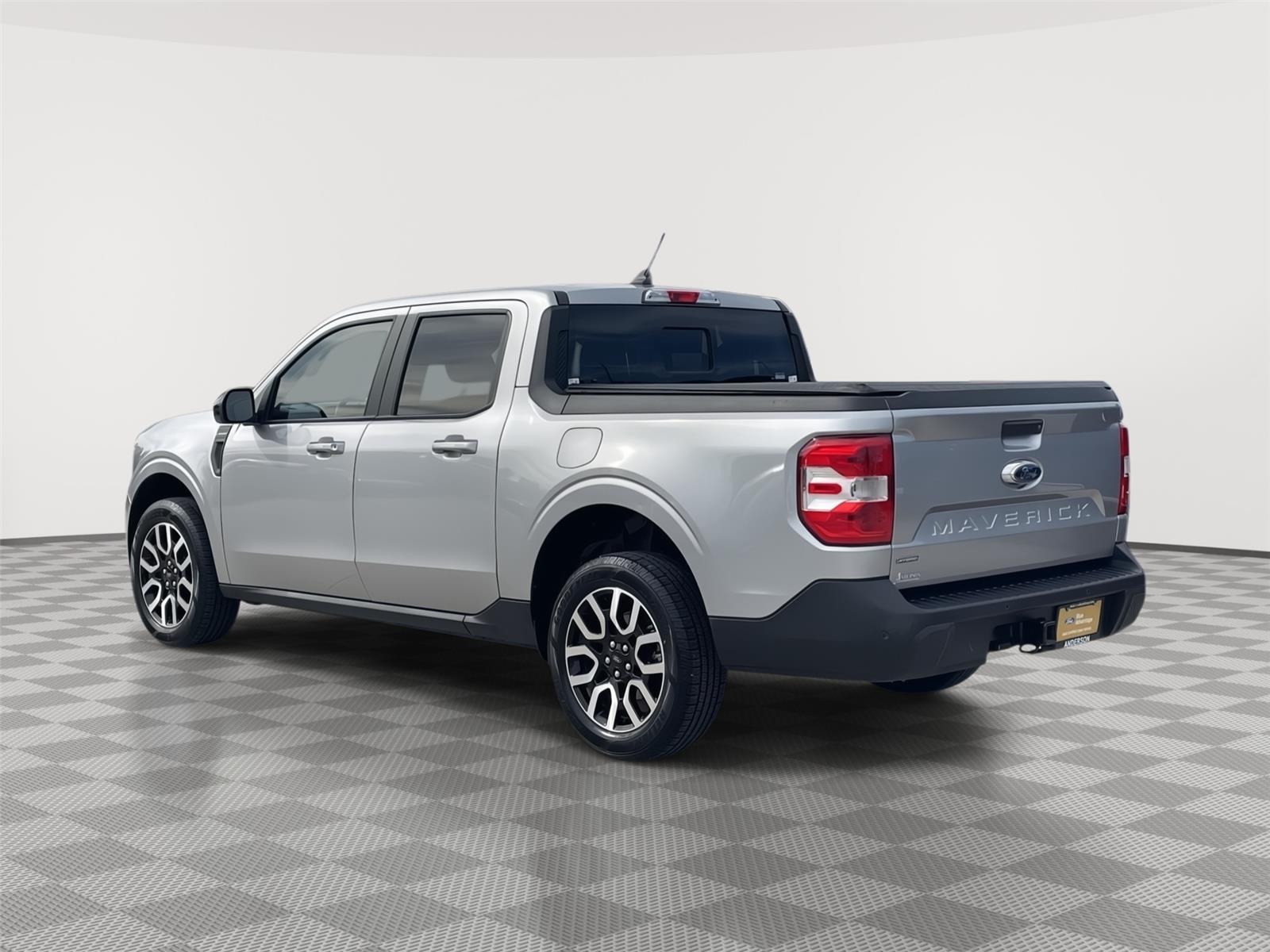 Vehicle photo 9