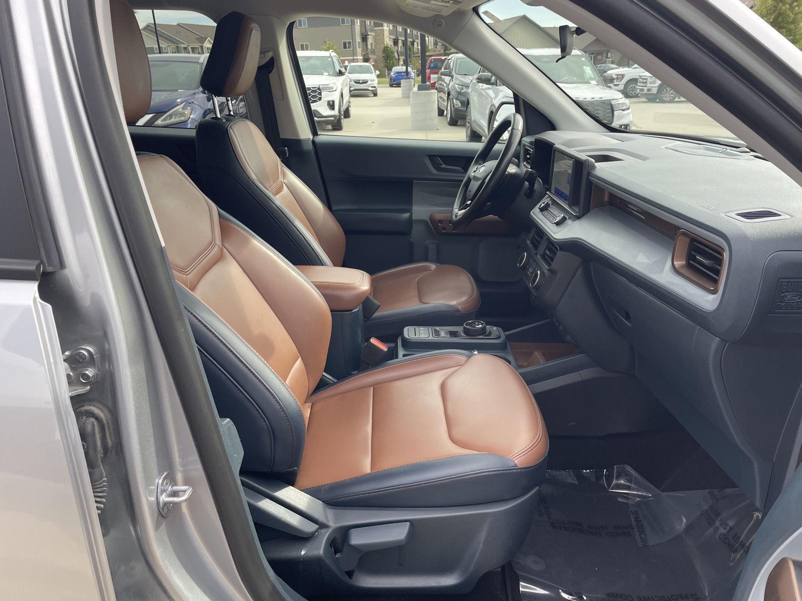 Vehicle photo 19