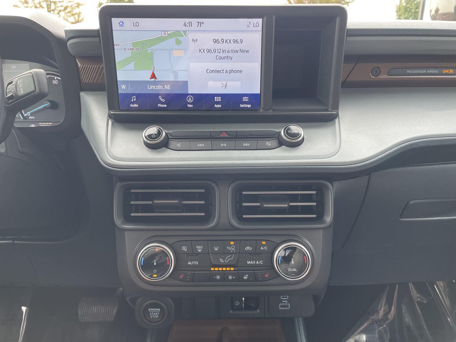 Vehicle photo 22