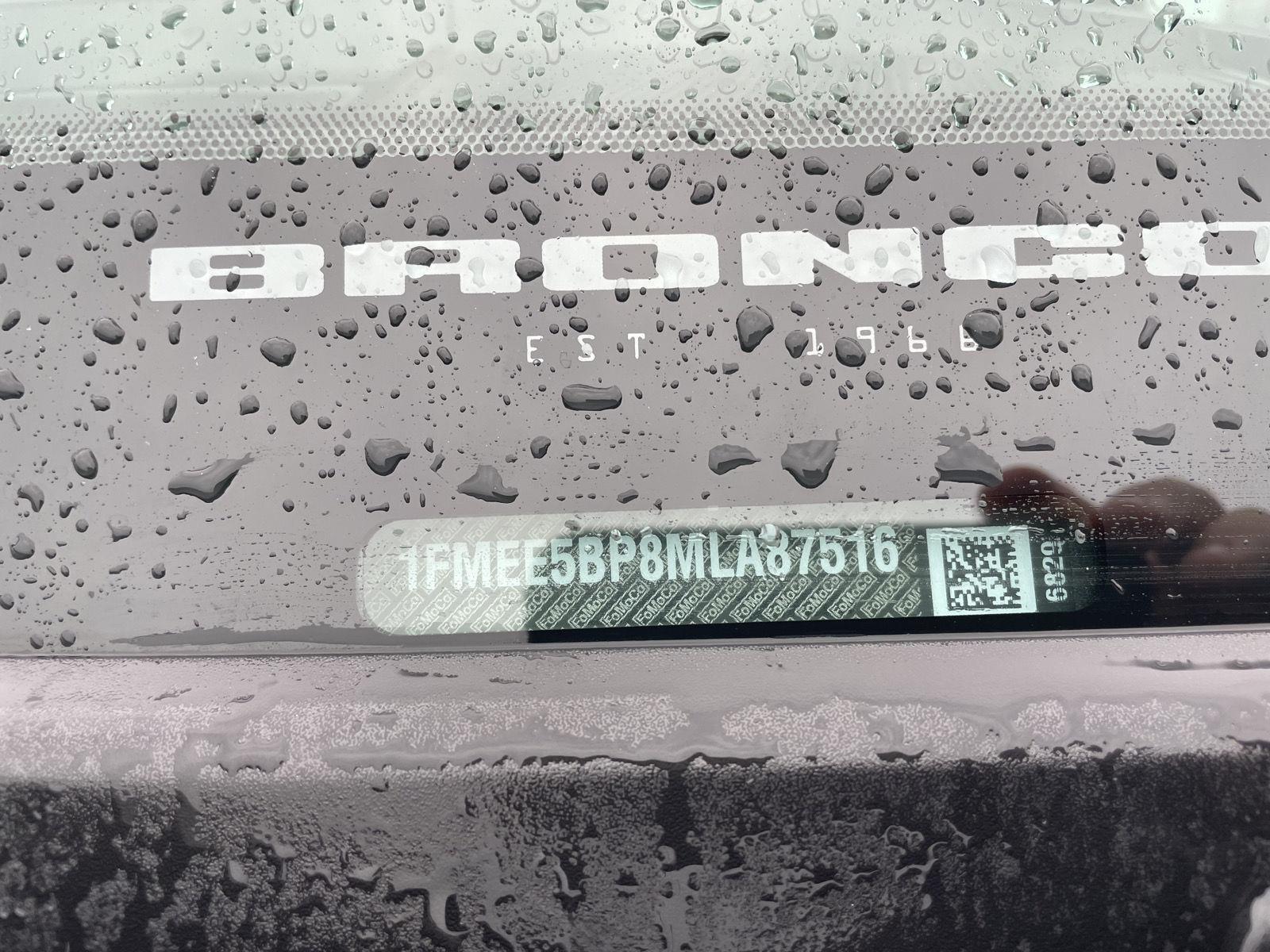 Vehicle photo 31